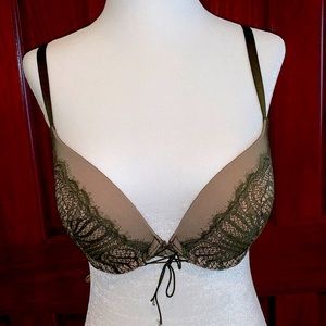 Victoria’s Secret Very Sexy Push-Up Bra